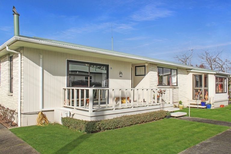 Photo of property in 13 Victoria Avenue, Dannevirke, 4930