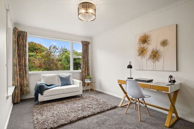 Photo of property in 16 Ilfracombe Place, Burnside, Christchurch, 8053