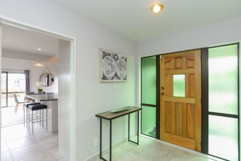 Photo of property in 8 Otatara Road, Taradale, Napier, 4112