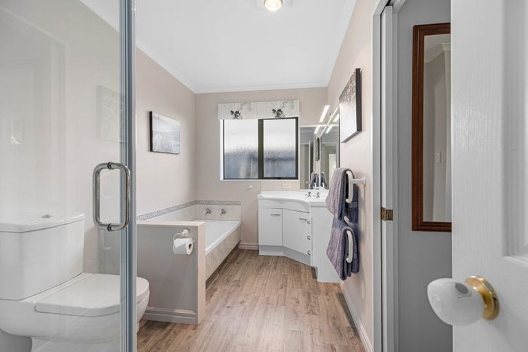 Photo of property in 19 Rosberg Place, Mount Maunganui, 3116