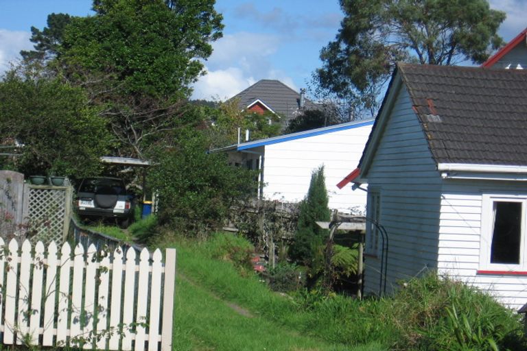 Photo of property in 1/8 Savoy Road, Glen Eden, Auckland, 0602