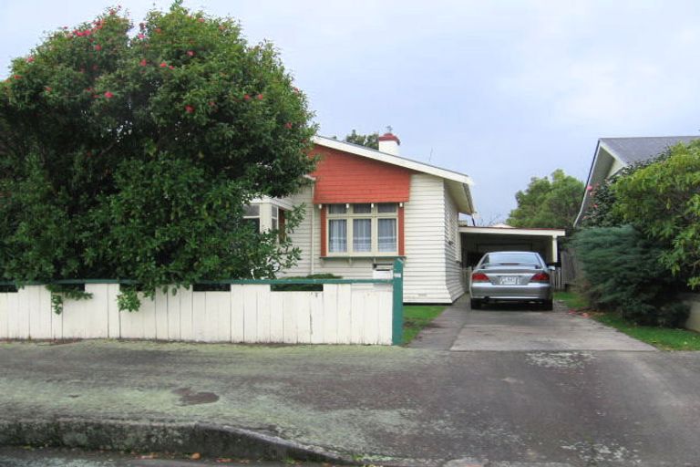 Photo of property in 119 Heretaunga Street, Palmerston North, 4414