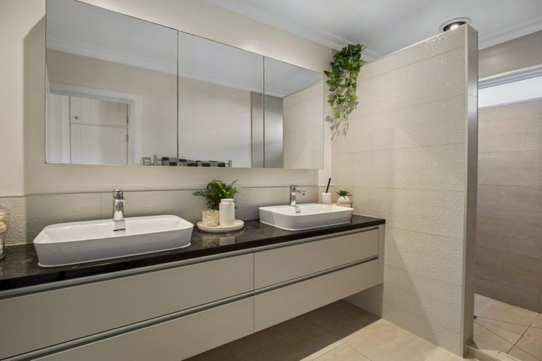 Photo of property in 28 Rita Street, Mount Maunganui, 3116
