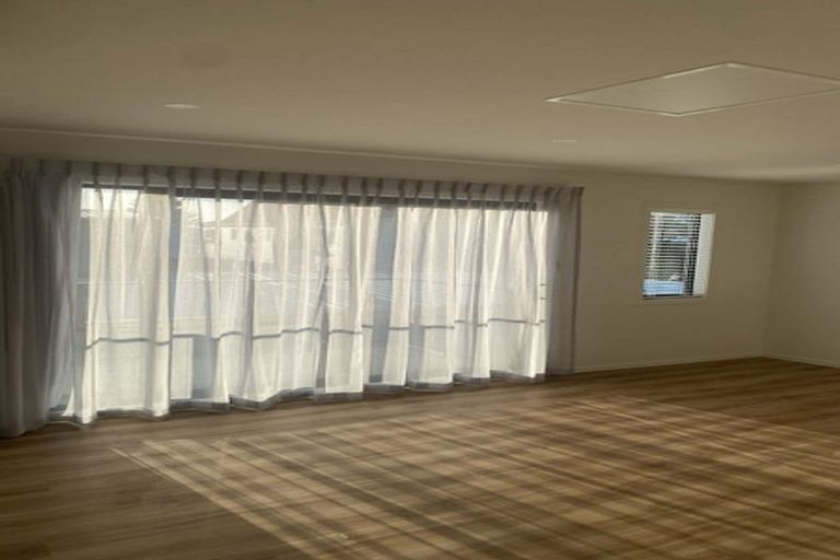 Photo of property in 6c Grays Road, Plimmerton, Porirua, 5026