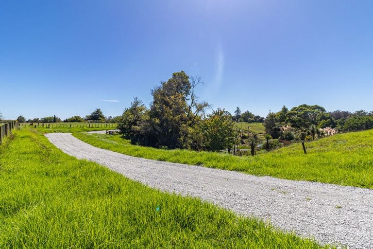 Photo of property in 25 Bungard Road, Karaka, Papakura, 2580
