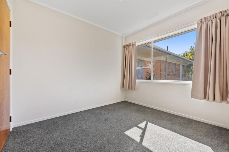 Photo of property in 10/79 Glendale Road, Glen Eden, Auckland, 0602