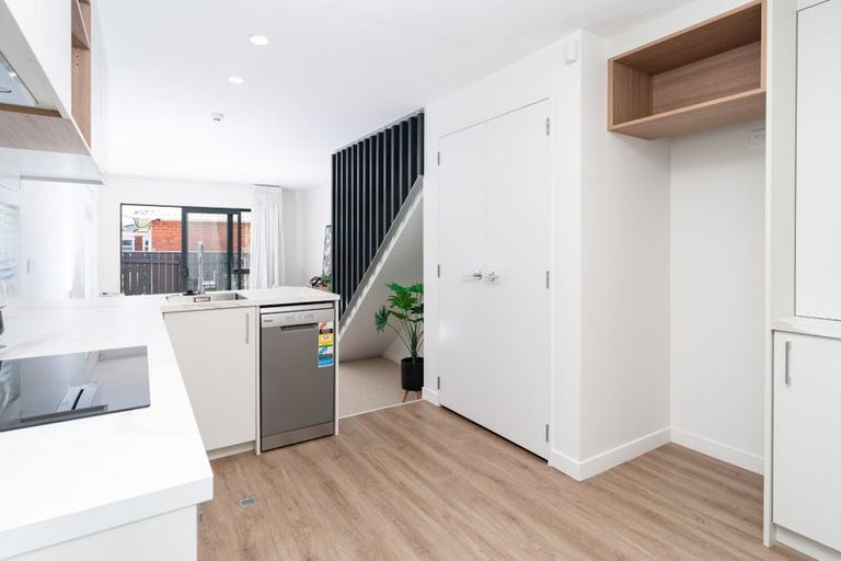 Photo of property in 65u4 Strathmore Avenue, Strathmore Park, Wellington, 6022