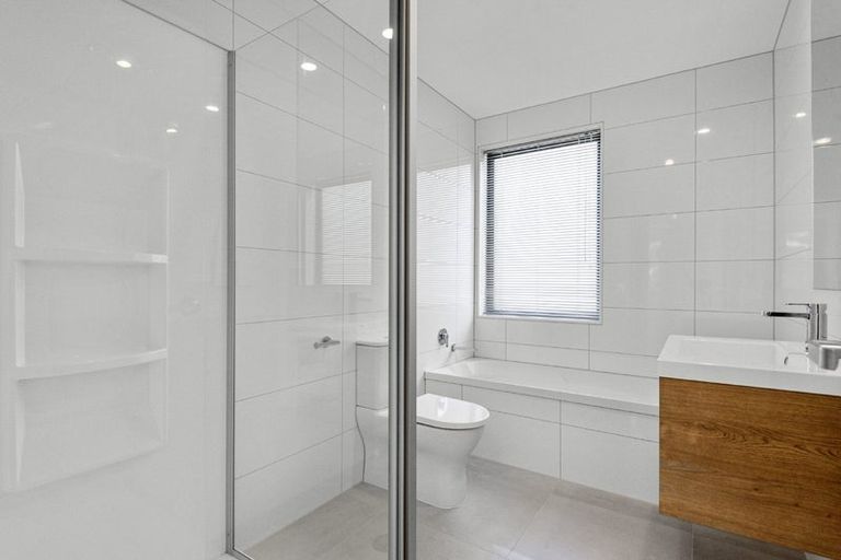 Photo of property in 116 Pepene Avenue, Takanini, Auckland, 2112