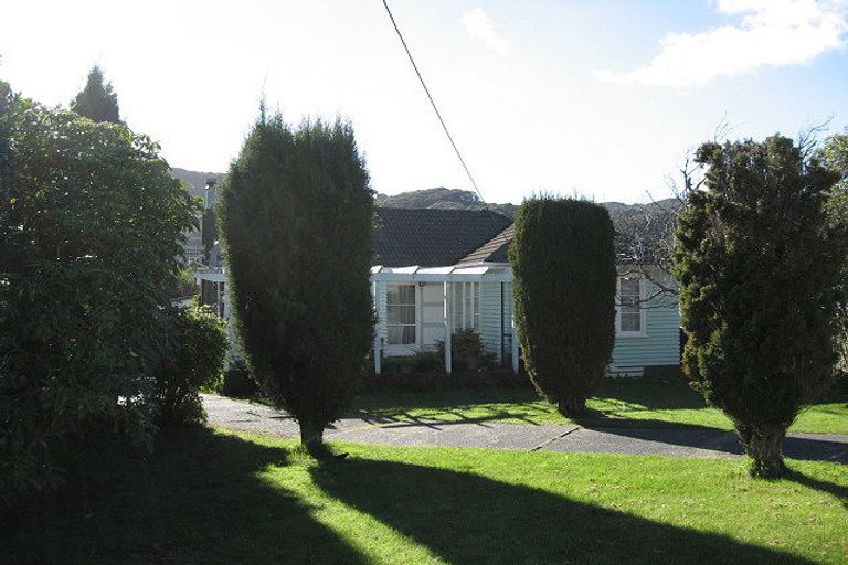 Photo of property in 52 Hyde Street, Wainuiomata, Lower Hutt, 5014