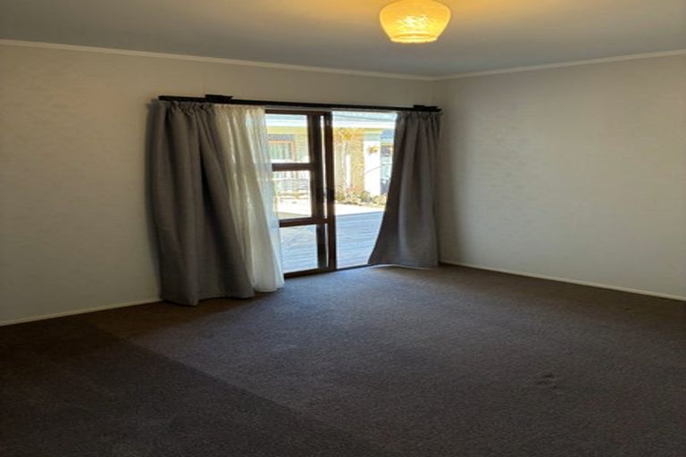 Photo of property in 10 The Spinney, Pahurehure, Papakura, 2113