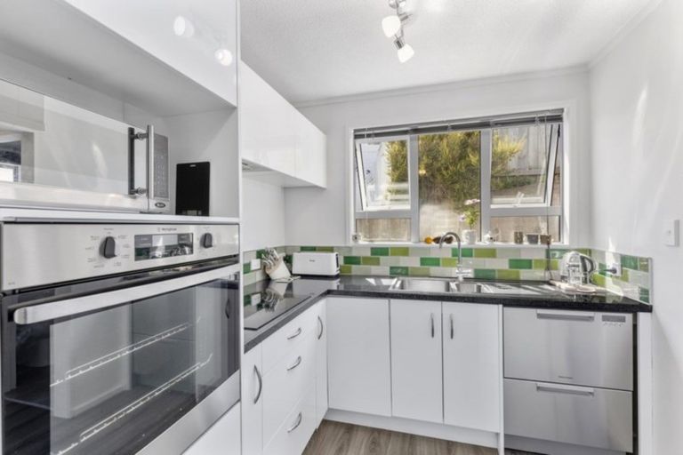 Photo of property in 43a Cypress Drive, Maungaraki, Lower Hutt, 5010