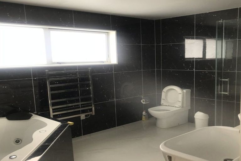 Photo of property in 61 Castlederg Drive, Flat Bush, Auckland, 2019