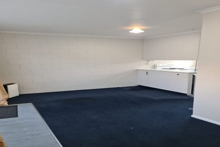 Photo of property in 20 Edgeware Road, Palmerston North, 4410