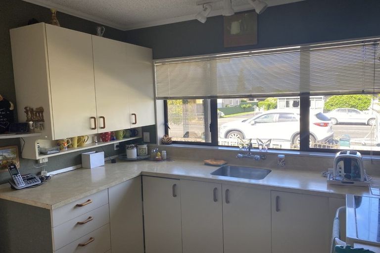 Photo of property in 1/52 Avondale Road, Taradale, Napier, 4112