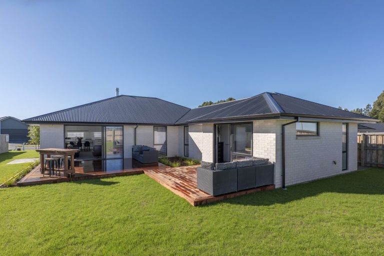 Photo of property in 3 Bob Reid Crescent, Darfield, 7571