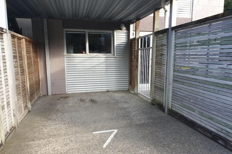 Photo of property in 126u7 Redwood Avenue, Tawa, Wellington, 5028