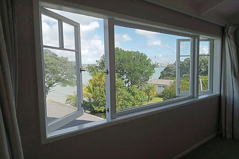 Photo of property in 81 Norwood Road, Bayswater, Auckland, 0622