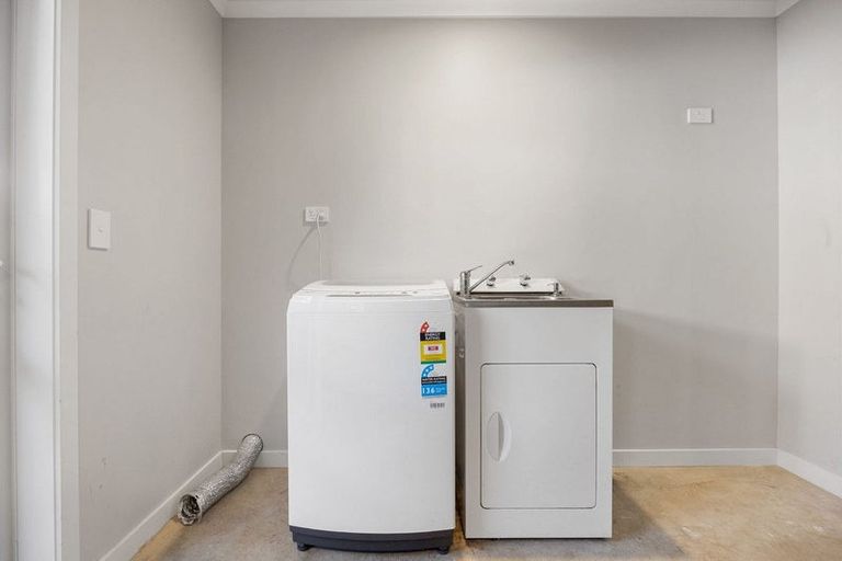 Photo of property in 28c Hamilton Road, Cambridge, 3434