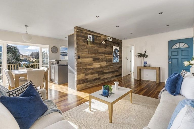 Photo of property in 115 Stanley Road, Glenfield, Auckland, 0629