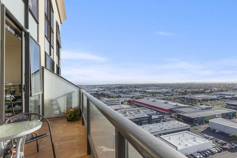 Photo of property in 16e/18 Ronwood Avenue, Manukau, Auckland, 2104