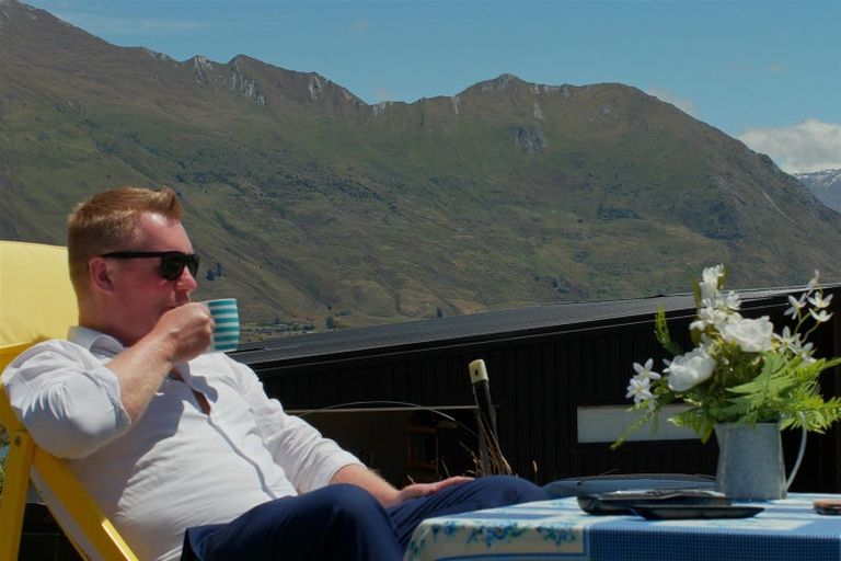 Photo of property in 7 Mcneil Crescent, Wanaka, 9305