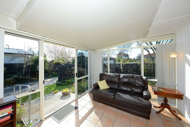 Photo of property in 51 Kent Lodge Avenue, Avonhead, Christchurch, 8042