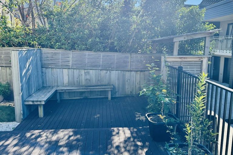 Photo of property in 9/19 Ruakiwi Road, Hamilton Lake, Hamilton, 3204