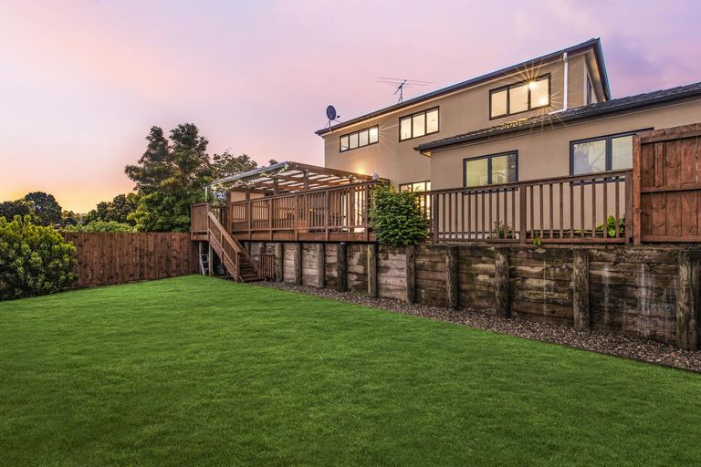 Photo of property in 21 Whitbourne Heights, Manurewa, Auckland, 2105