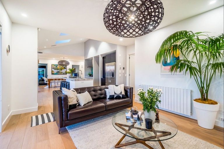 Photo of property in 184-186 Milne Drive, Paraparaumu, 5032