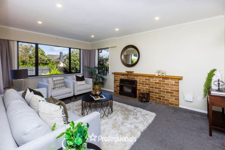 Photo of property in 63 Kashmir Avenue, Clouston Park, Upper Hutt, 5018