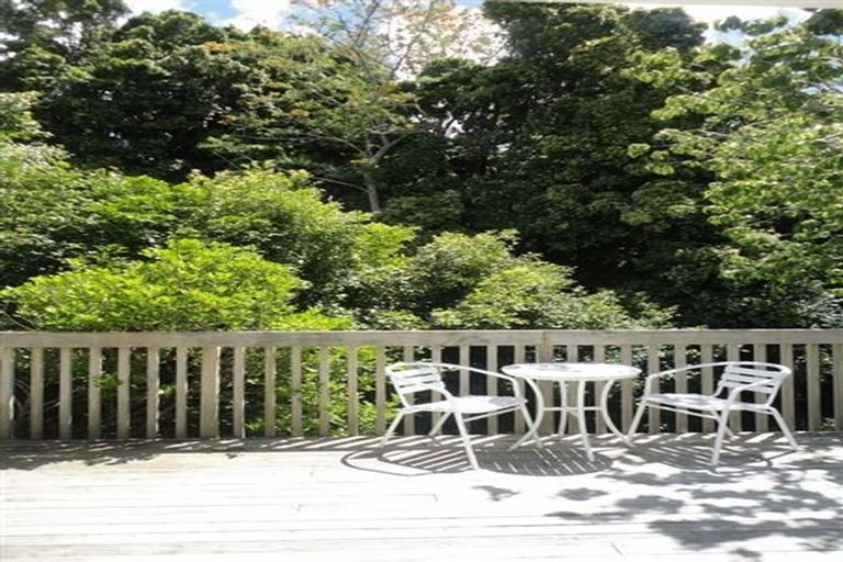 Photo of property in 5 Melba Street, Beach Haven, Auckland, 0626