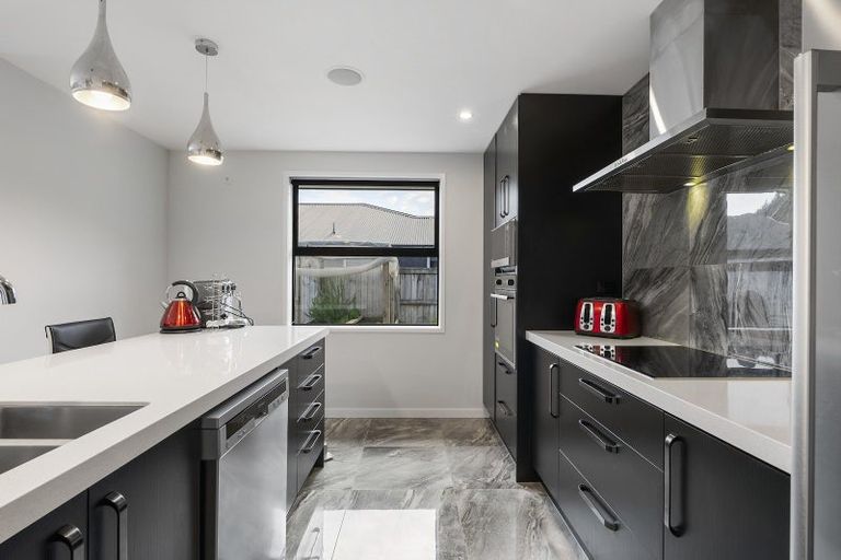 Photo of property in 273 Lakes Boulevard, Pyes Pa, Tauranga, 3112