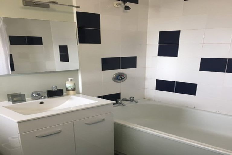 Photo of property in 3c/145 Ohiro Road, Brooklyn, Wellington, 6021