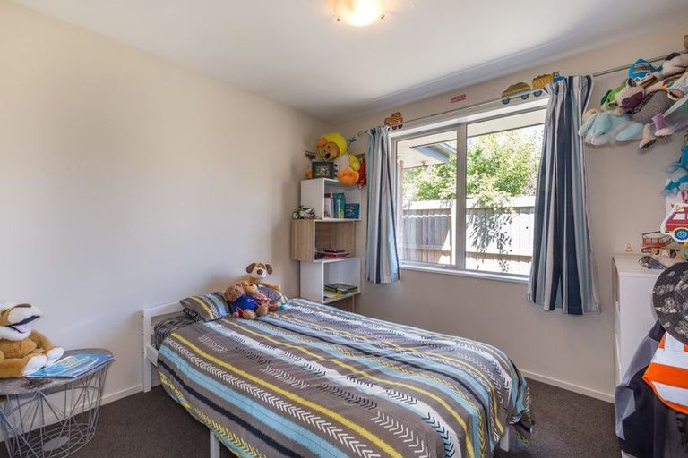 Photo of property in 21 Marlowe Place, Rolleston, 7614