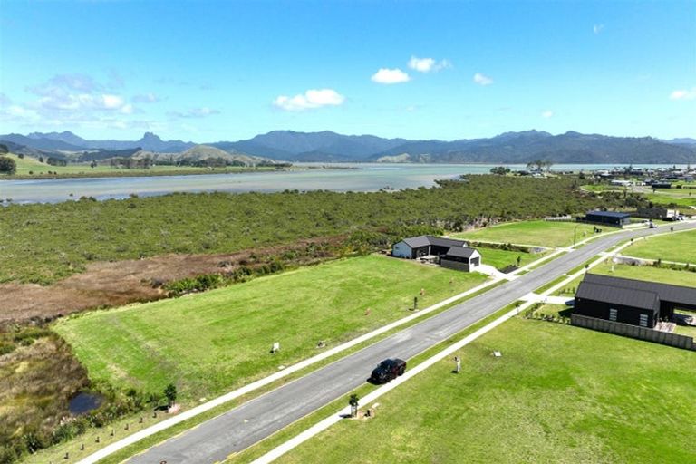 Photo of property in 172 Kopani Road, Matarangi, 3592