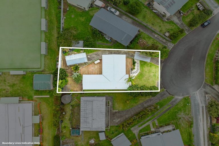 Photo of property in 12 Curlew Place, One Tree Point, 0118