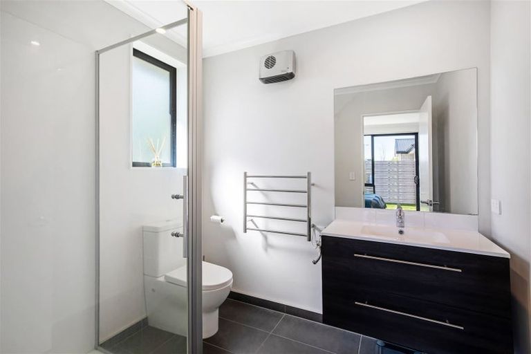 Photo of property in 106 Haymakers Crescent, Rolleston, 7614