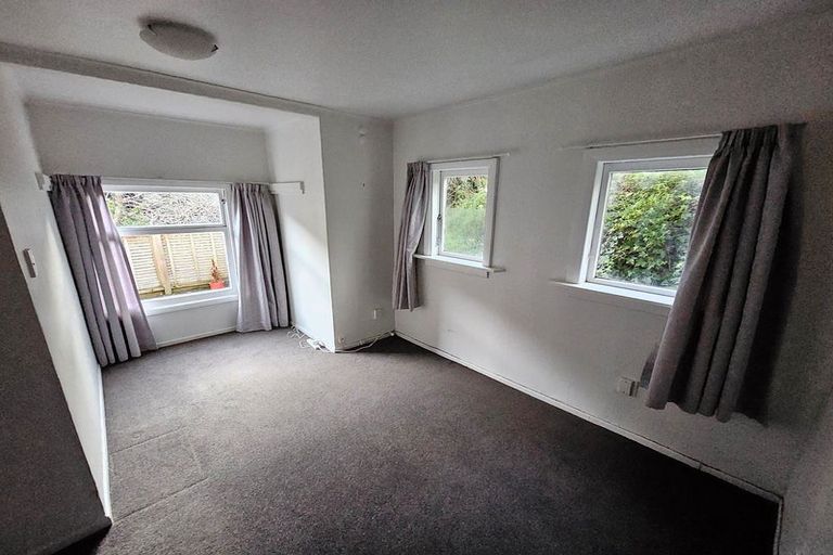 Photo of property in 173 Glenmore Street, Kelburn, Wellington, 6012