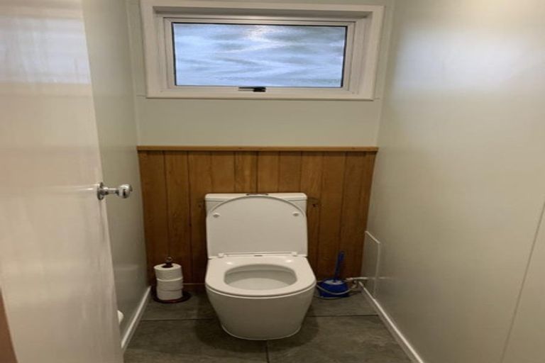 Photo of property in 34 Ongo Road, Hunterville, 4730