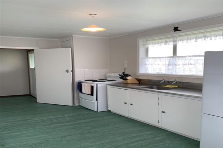 Photo of property in 145 Miranda Street, Stratford, 4332