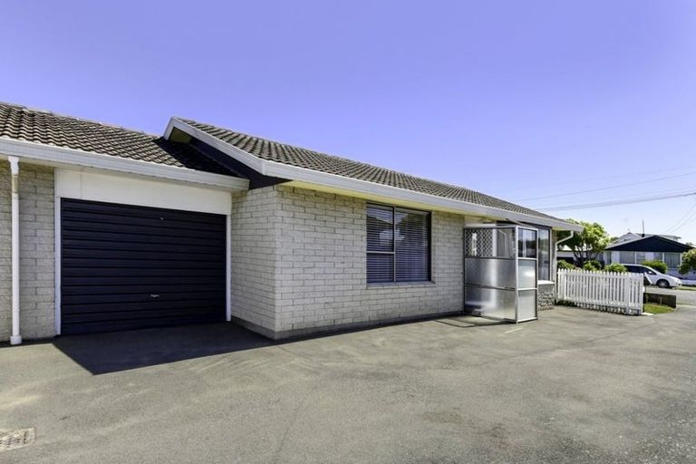 Photo of property in 64 Highsted Road, Bishopdale, Christchurch, 8053