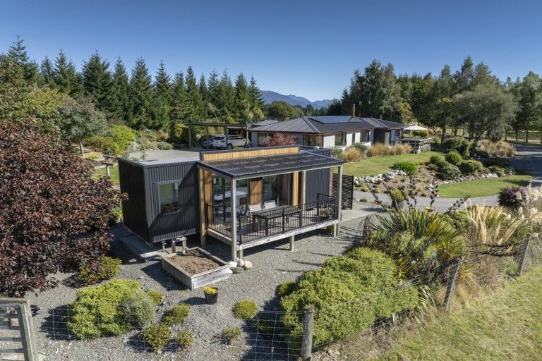 Photo of property in 423a Te Anau-mossburn Highway, Te Anau, 9672