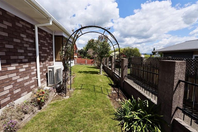 Photo of property in 7 Kirk Lane, Owhata, Rotorua, 3010