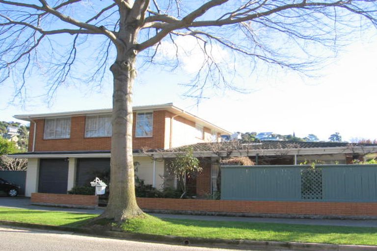 Photo of property in 10 Holliss Avenue, Cashmere, Christchurch, 8022