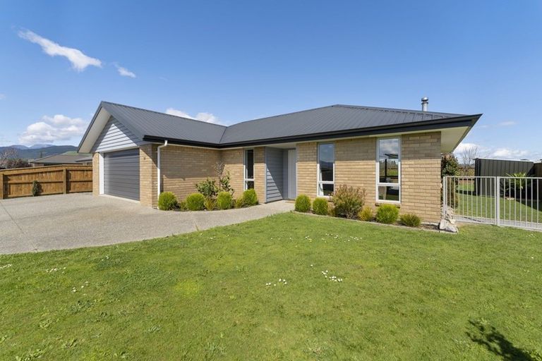 Photo of property in 14 Mary Newton Place, Brightwater, 7022