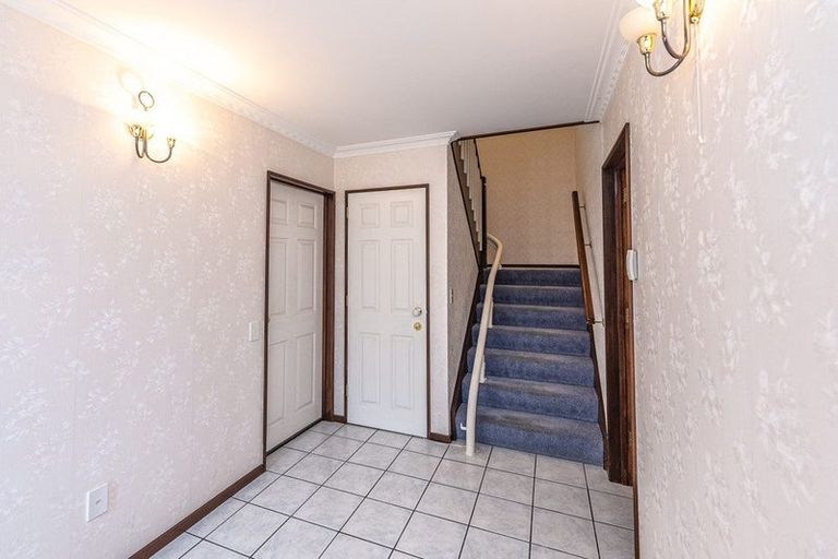 Photo of property in 3 Georgetti Road, Bastia Hill, Whanganui, 4500