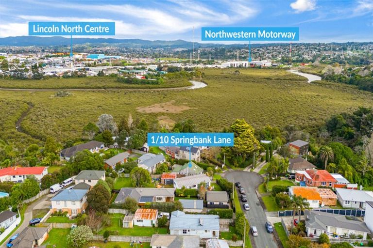 Photo of property in 1/10 Springbank Lane, Te Atatu Peninsula, Auckland, 0610