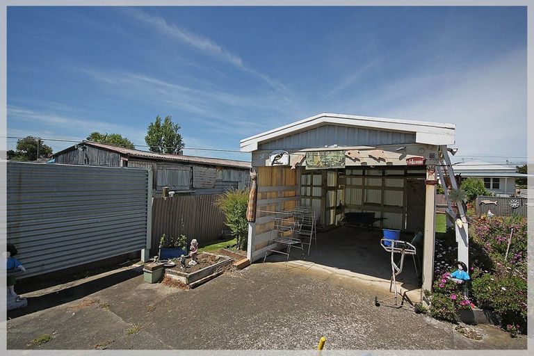 Photo of property in 58 Avenue Road, Foxton, 4814