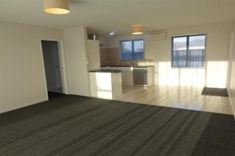 Photo of property in 27 Reserve Close, Woolston, Christchurch, 8062