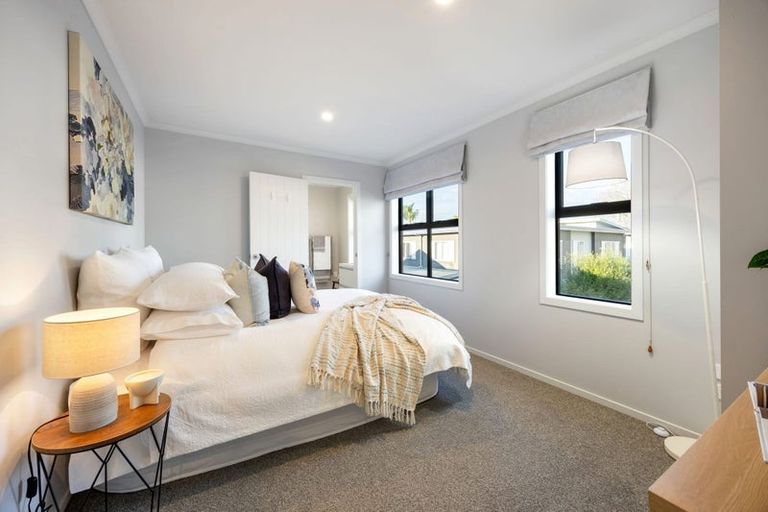 Photo of property in 1-5/5 Charlemont Street, Whitiora, Hamilton, 3200